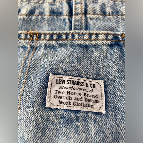 Levi's® Premium vintage women’s red tab overalls. Wide leg. Pockets.Size Medium. - Picture 5 of 15